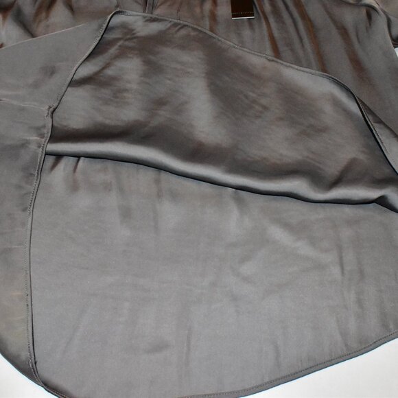 T Tahari Long Sleeve Satin Pullover Flowy Blouse Top Size XL - Picture 6 of 10
